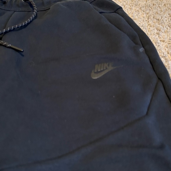 Nike Tech Black Jogger Sweatpants Small - Picture 3 of 4